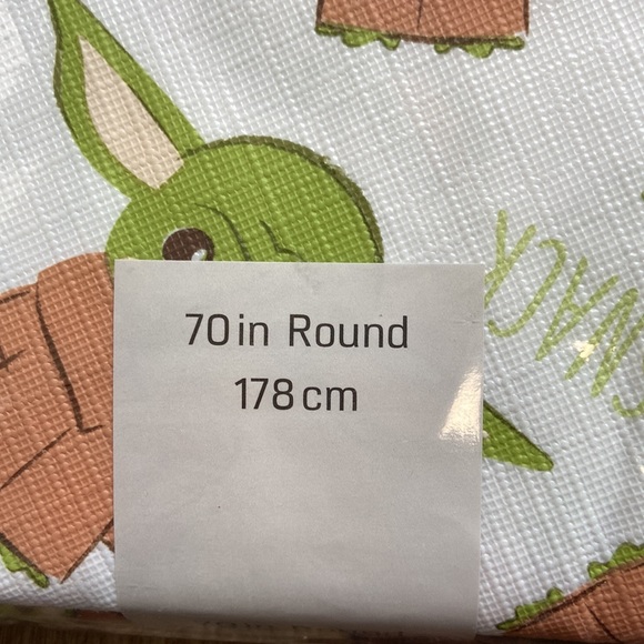 Star Wars Mandalorian Baby Yoda 70 Inch Round Vinyl Table Cloth New - Picture 4 of 7